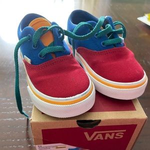 Vans Tennis shoes 🛹💚❤️🧡💙